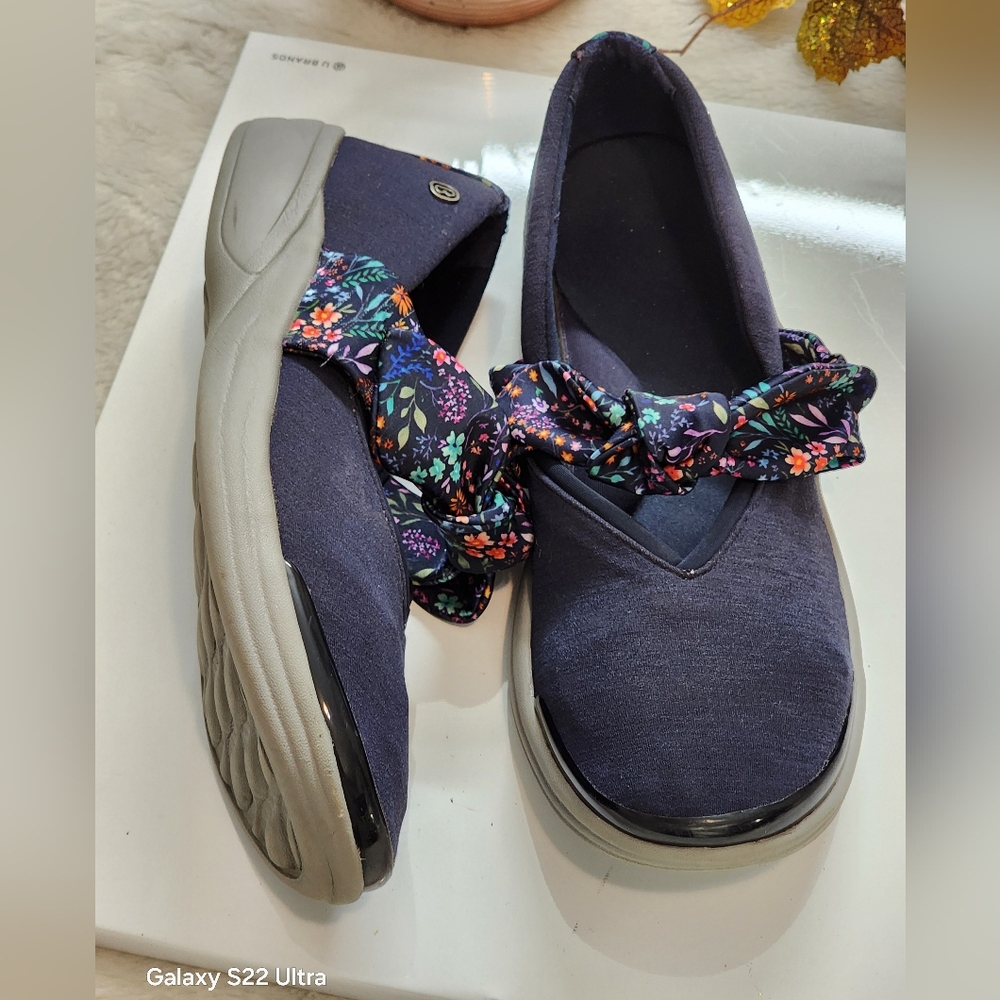 Bzees Navy Floral Women's Shoes